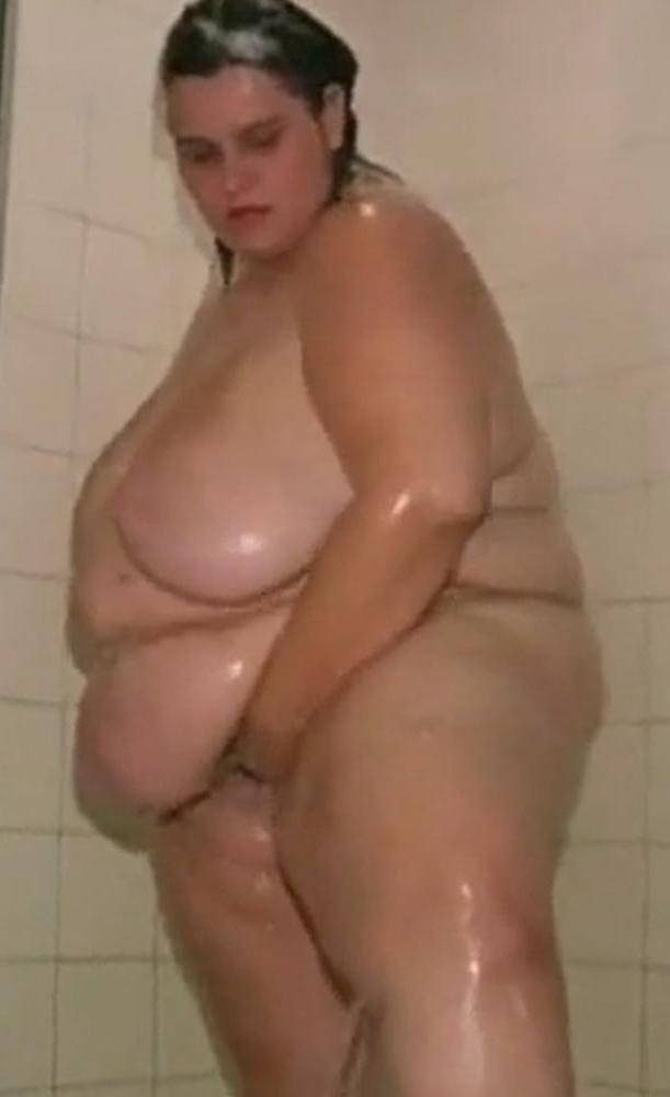 25P Dream Figure SSBBW Showering