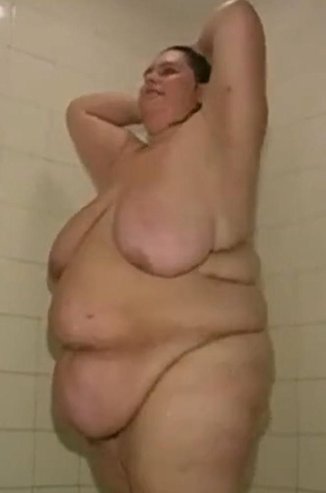 25P Dream Figure SSBBW Showering
