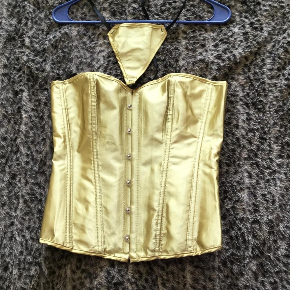 25P Carmen's Corsets