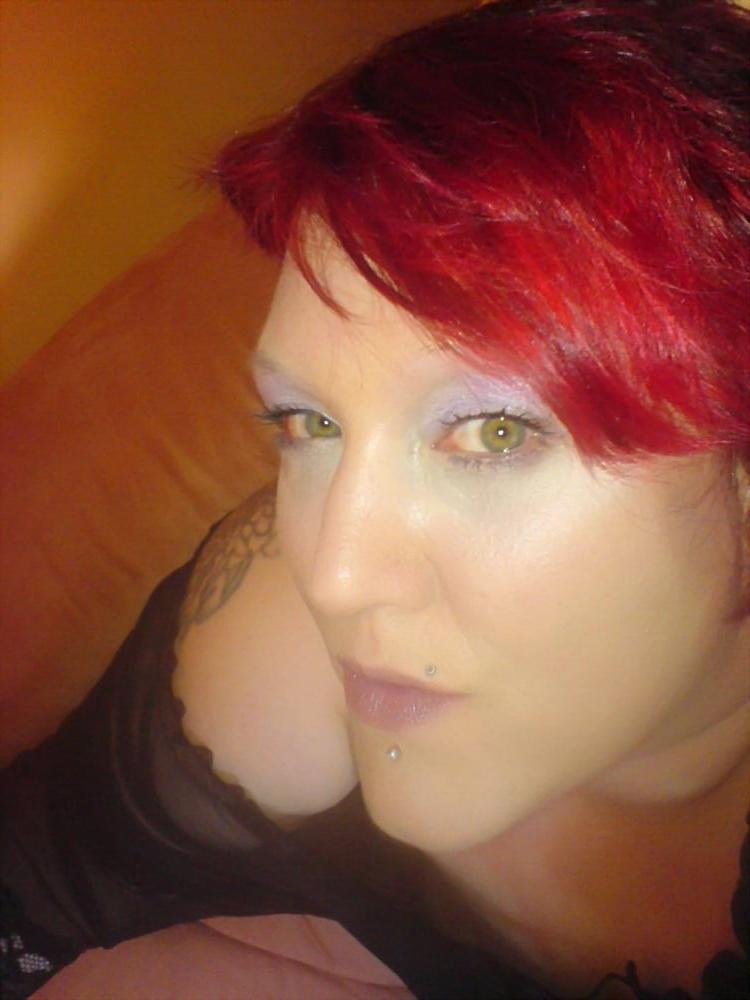 25P Old Pics from me the Hot Mom