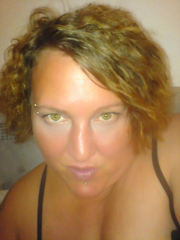 25P Old Pics from me the Hot Mom