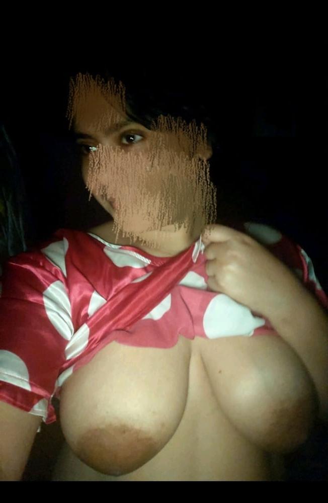 20P Big boobs curvy indian gf with plumpy hairy pussy