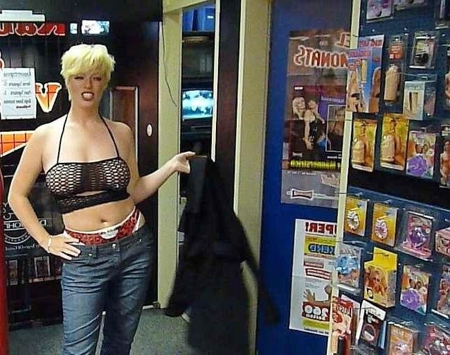 25P Book Store