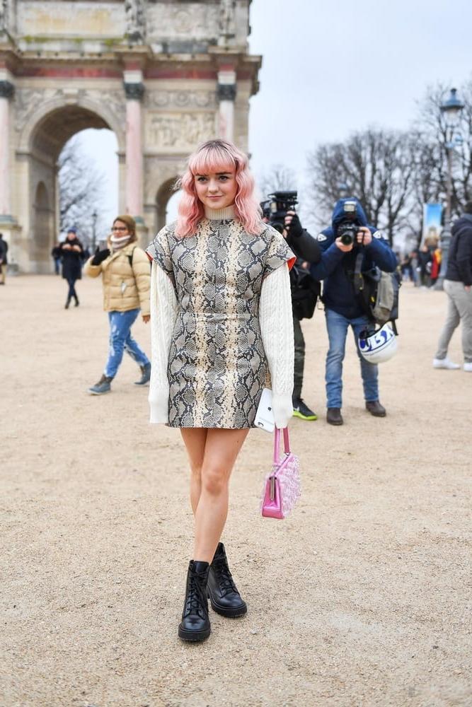25P Cum to Maisie Williams 08