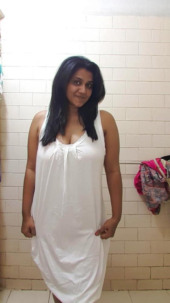 25P Desi Big Boobs Girl Preeti Nude Pics