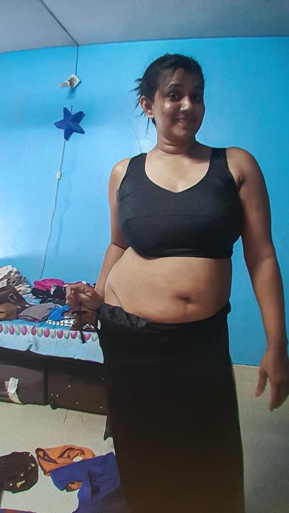 25P Desi Big Boobs Girl Preeti Nude Pics