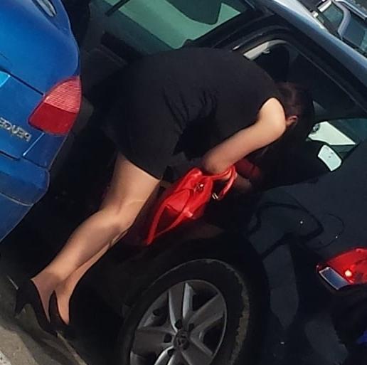 25P sexy young hot mom with mini skirt hot ass high heels