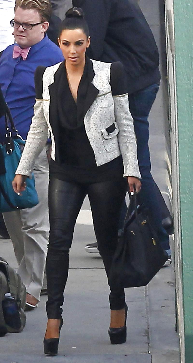 22P Kim Kardashian Backstage at DWTS Great Ass Shots