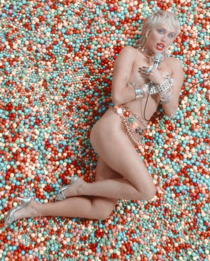 25P Celebrities 30