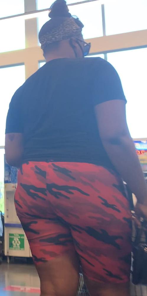 25P New candid booty