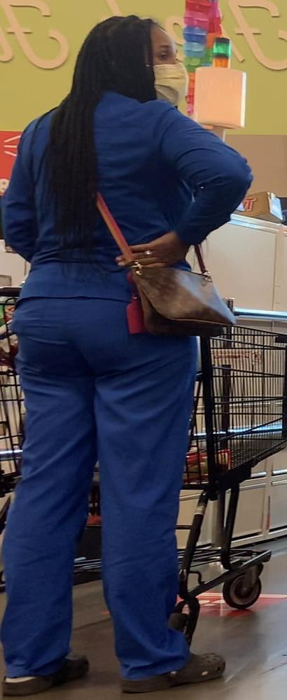 25P New candid booty