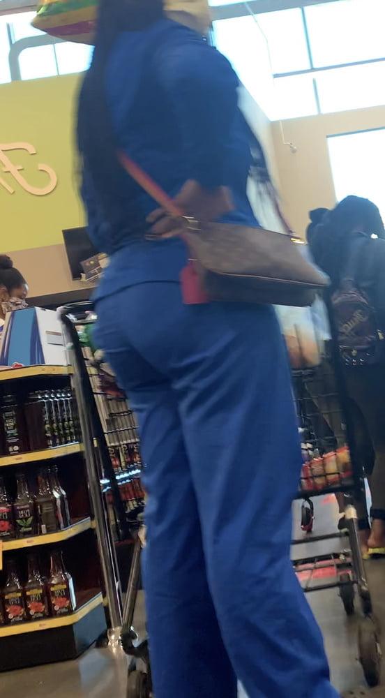 25P New candid booty