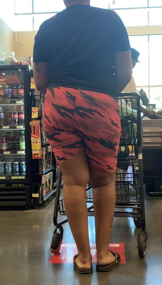 25P New candid booty