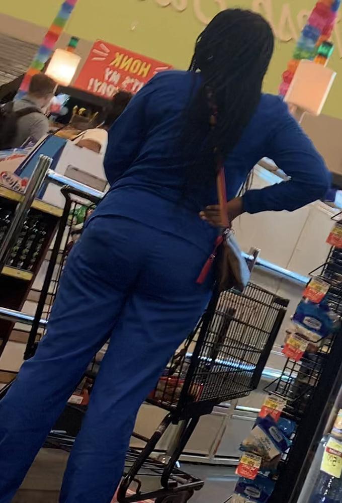 25P New candid booty