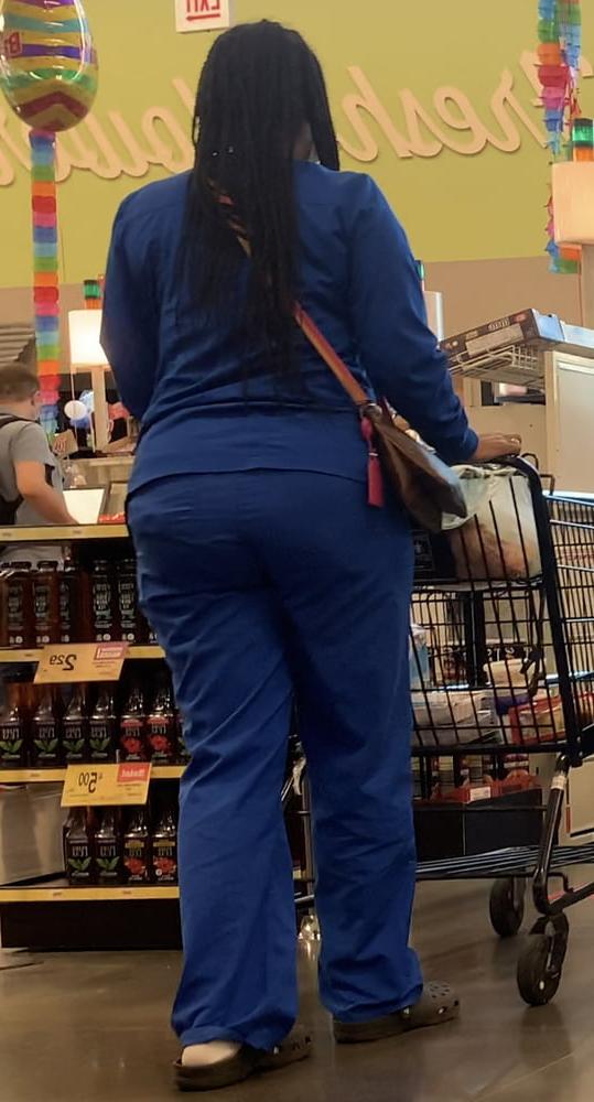 25P New candid booty