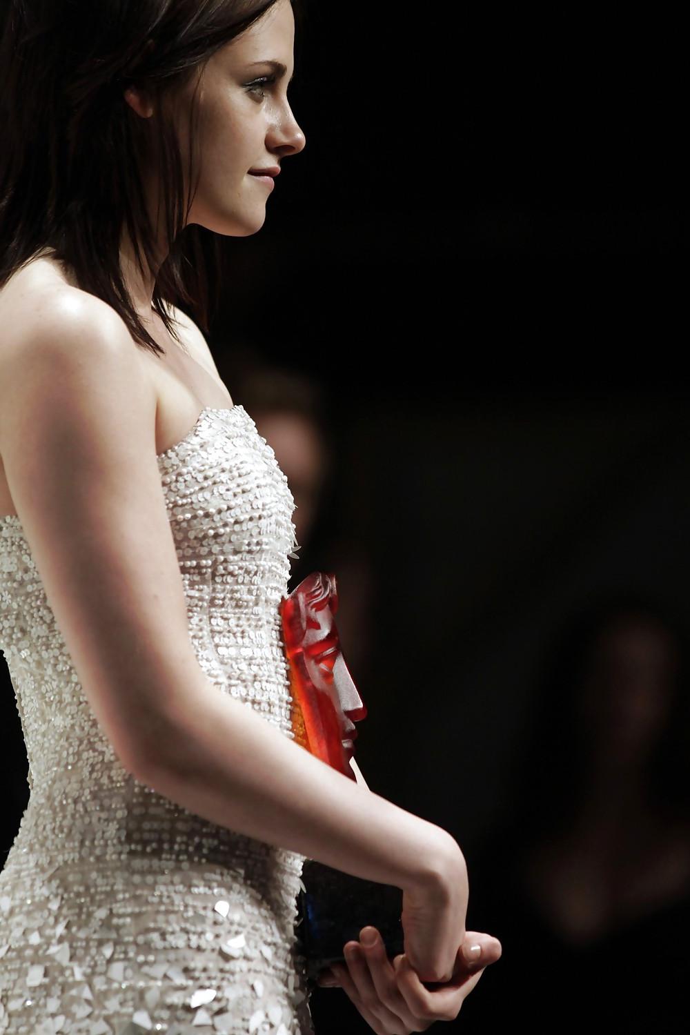 25P Kristen Stewart