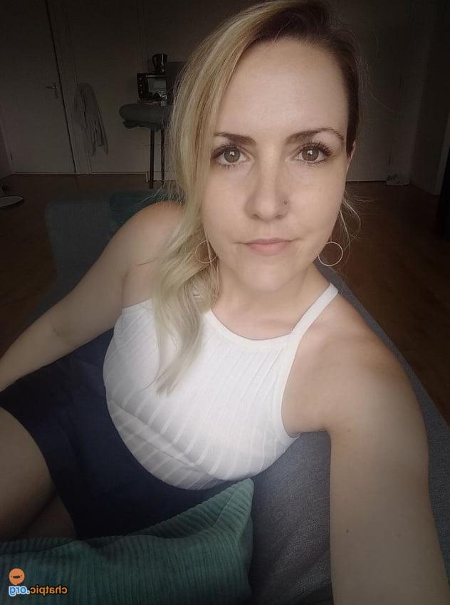 25P Hot Exposed Slut Maria (German)