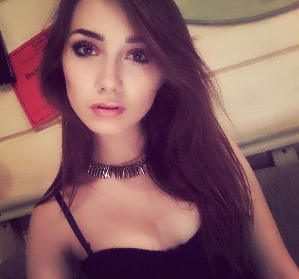 25P My cute face for you guys, I'm sexy and cum thirsty slut