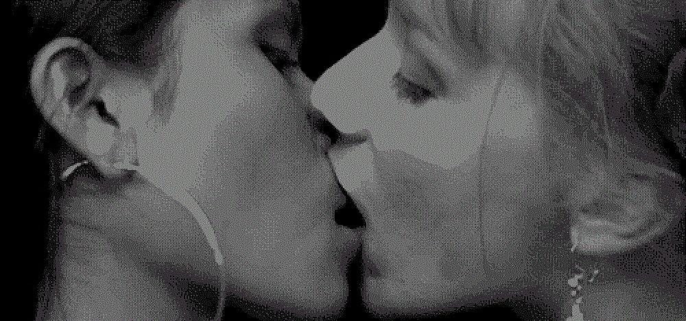 21P EROTIQUE AMAT 30
