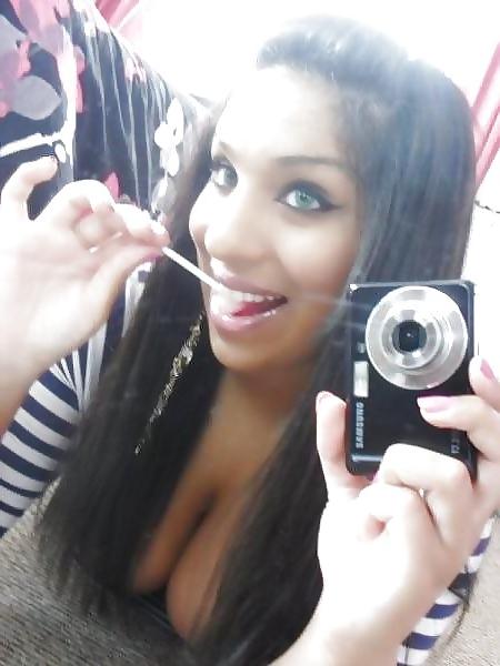 14P Indian or arab girl big Boobs