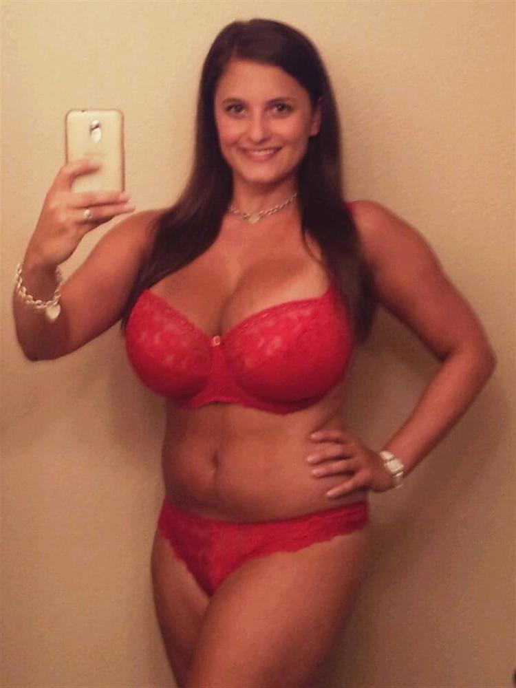 25P Lovin Da Curves 230