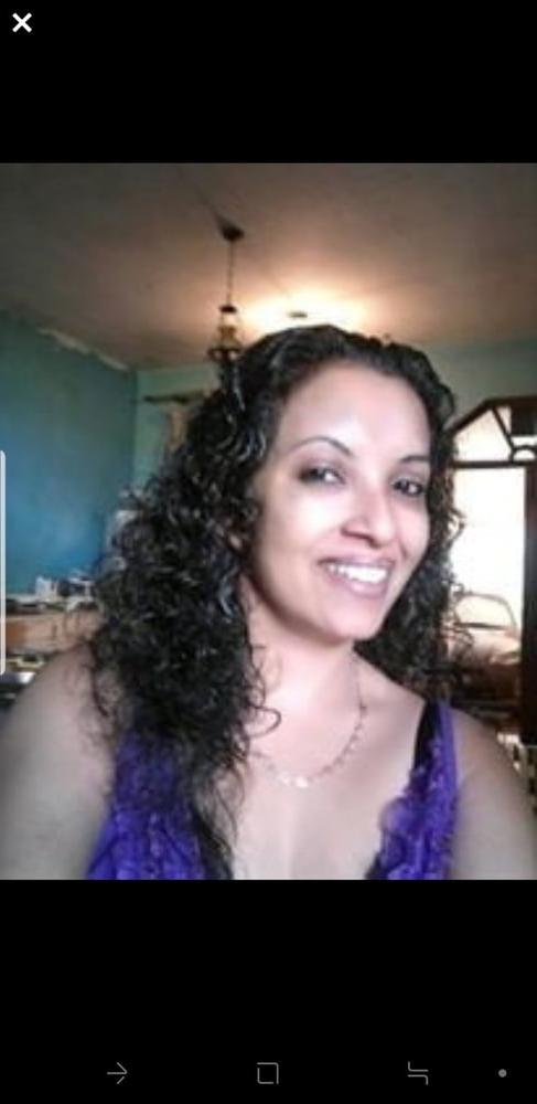 14P Hot sri lankan mom