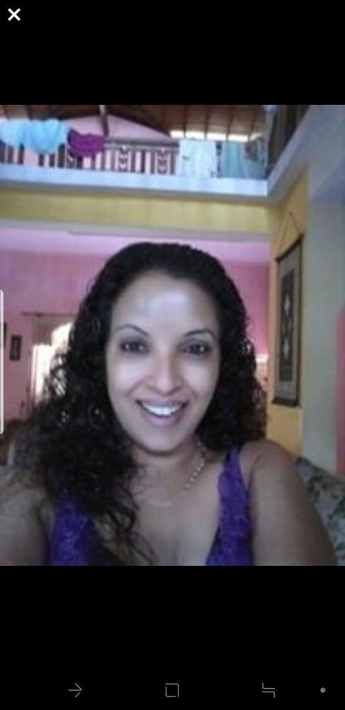 14P Hot sri lankan mom