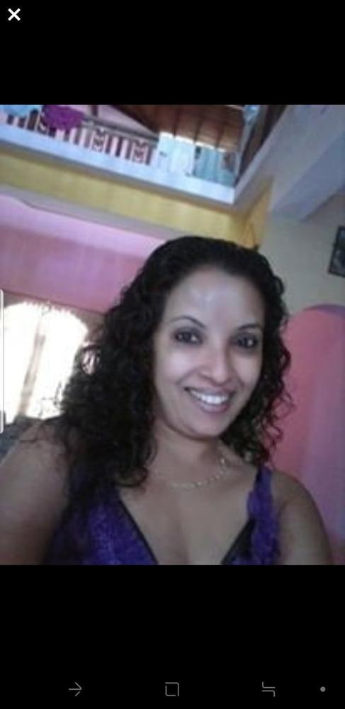 14P Hot sri lankan mom