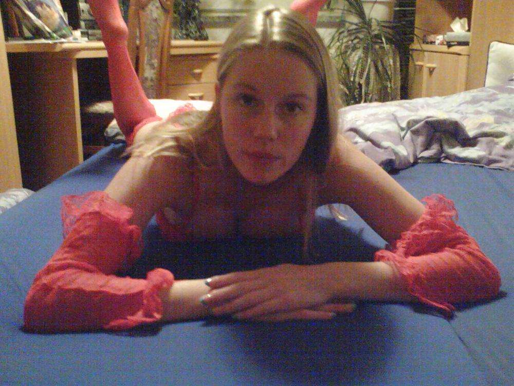 24P GERMAN GIRLS EXPOSED - BEAUTIFUL SUSI
