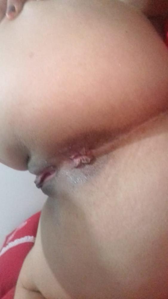 11P Coroa maravilhosa mostrando o cuzinho rodado