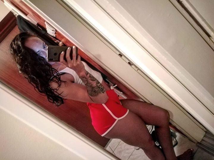 15P Serbian Single mom whore Novosacka mamica kurva