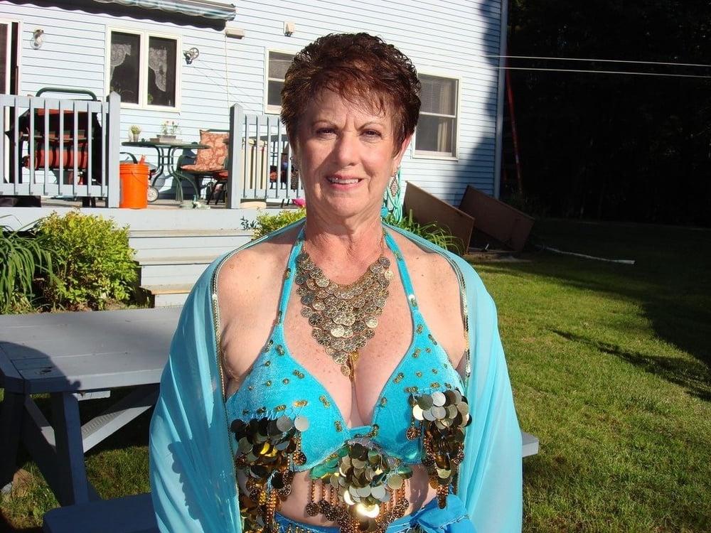 25P Cum target gilf milf mix