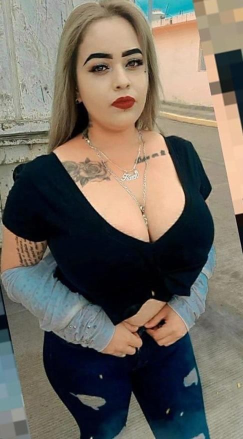 25P Big boobs Karen
