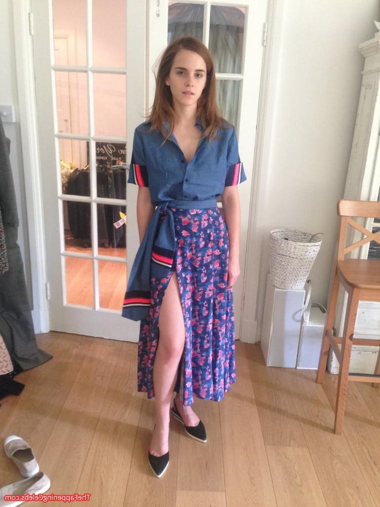 25P Horny Emma Watson - Where would you shoot your cum on her