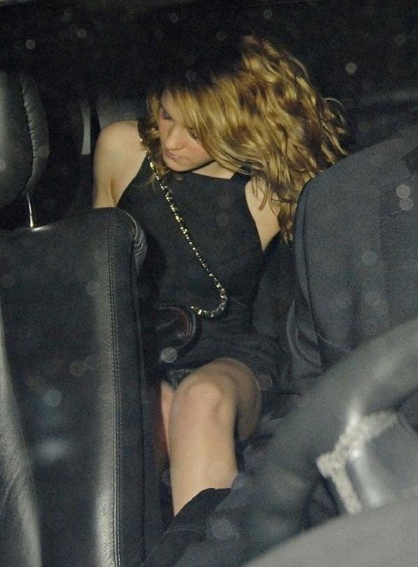 25P Horny Emma Watson - Where would you shoot your cum on her