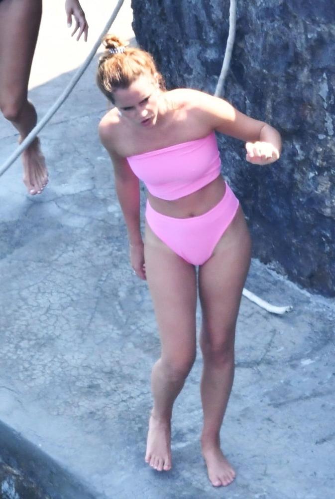 25P Horny Emma Watson - Where would you shoot your cum on her