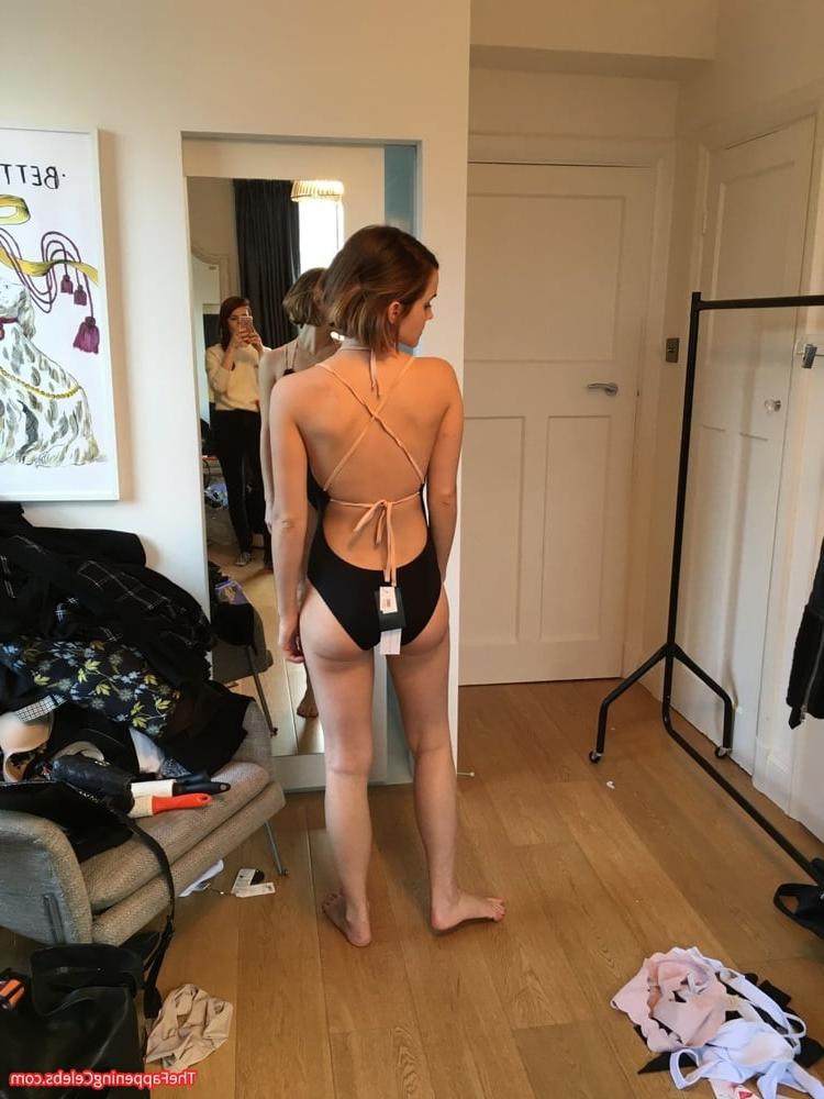 25P Horny Emma Watson - Where would you shoot your cum on her