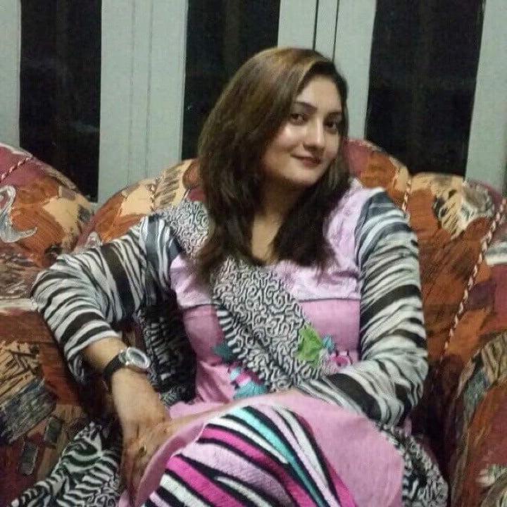 16P Nude Big boobs Traditional desi wife
