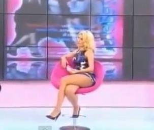 25P greek celebrities hot legs