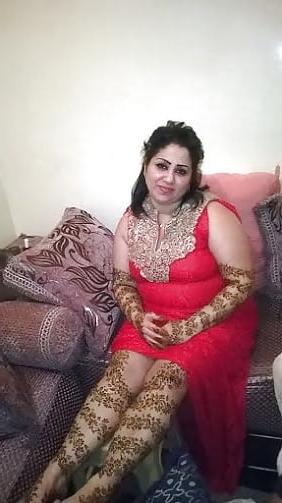 25P FATIMA Arab Mature Hijab Whore BIG BOOBs BBW Slut MILF