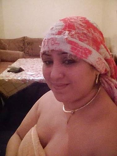 25P FATIMA Arab Mature Hijab Whore BIG BOOBs BBW Slut MILF