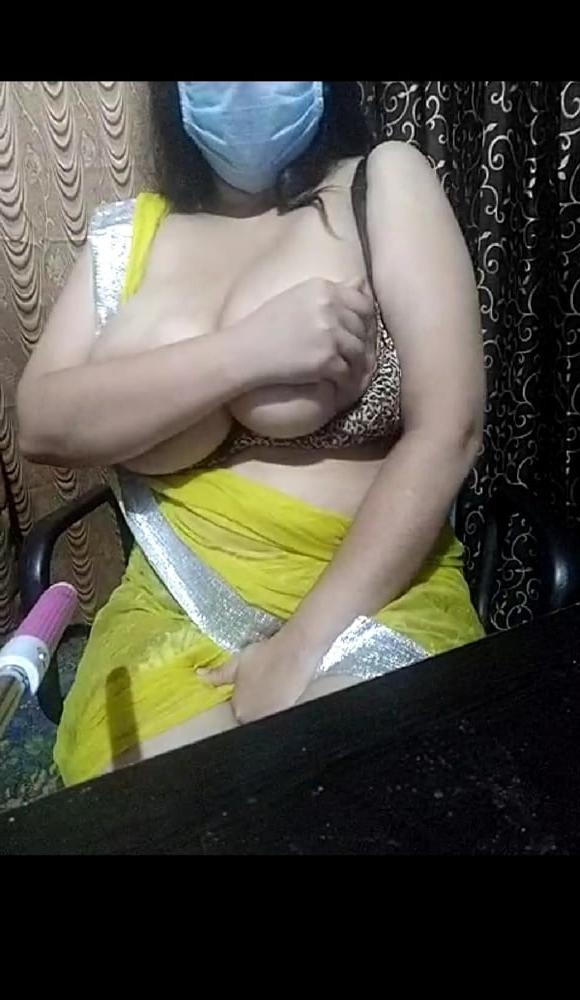 11P Indian aunty showing big boobs  ( video comming soon)