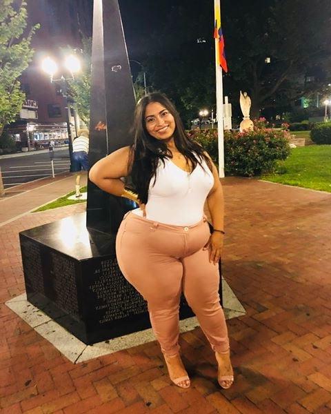 25P Hermoso culo ssbbw