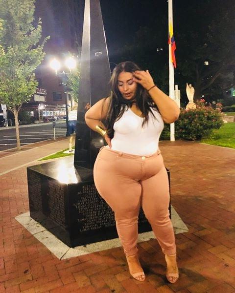 25P Hermoso culo ssbbw