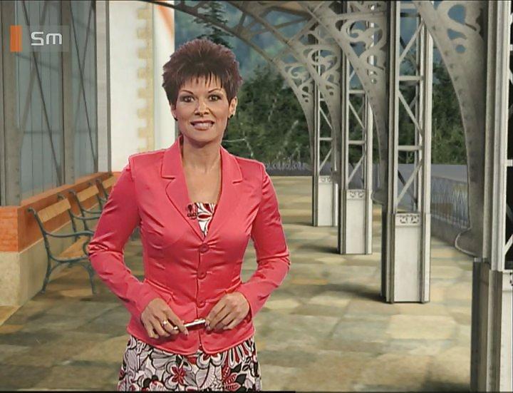 25P Celeb Mature Gal Emese