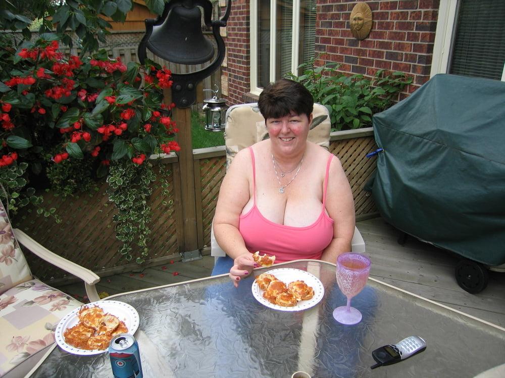 25P Cum On These Tits