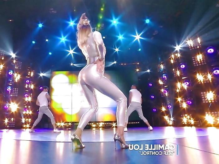 25P Camille Lou francaise big tits big booty feet