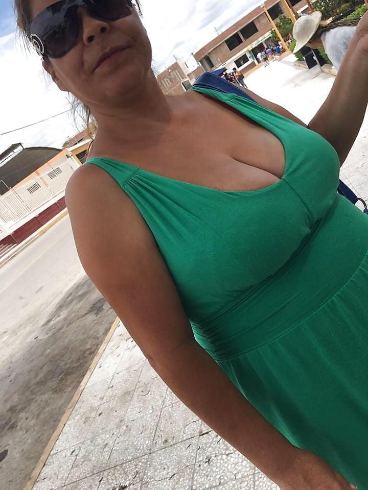 25P 31 milf mom mature