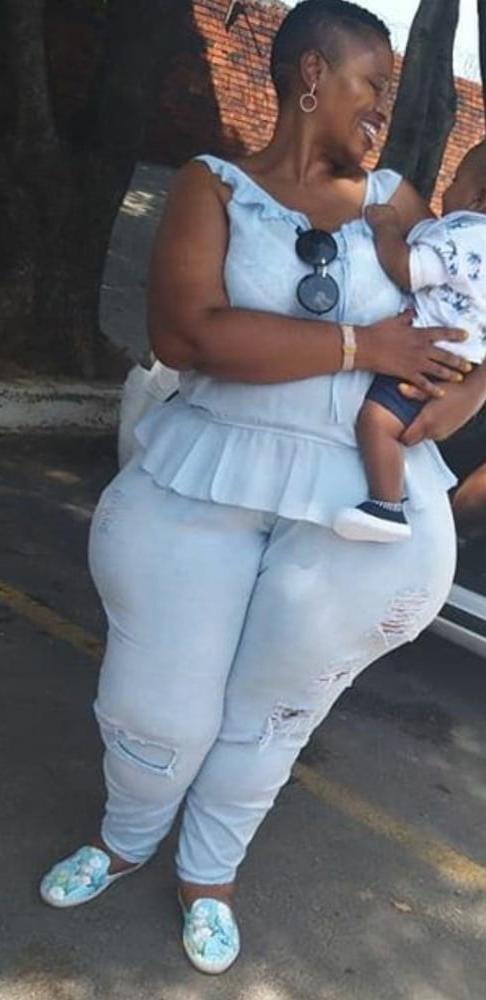25P Extra wide mega hip big booty sexy pear Makholwa