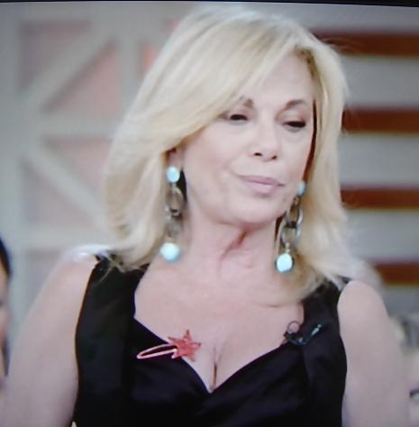 25P Italian tv mature stars i masturbeted for 3
